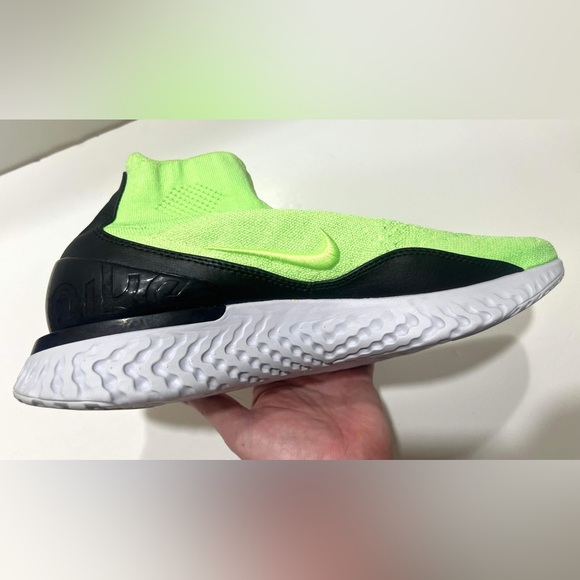 nike rise react flyknit lime blast